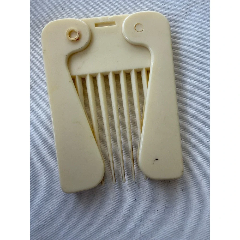 Vintage Folding Hair Pick Wide Tooth Butterfly Comb Cream Plastic